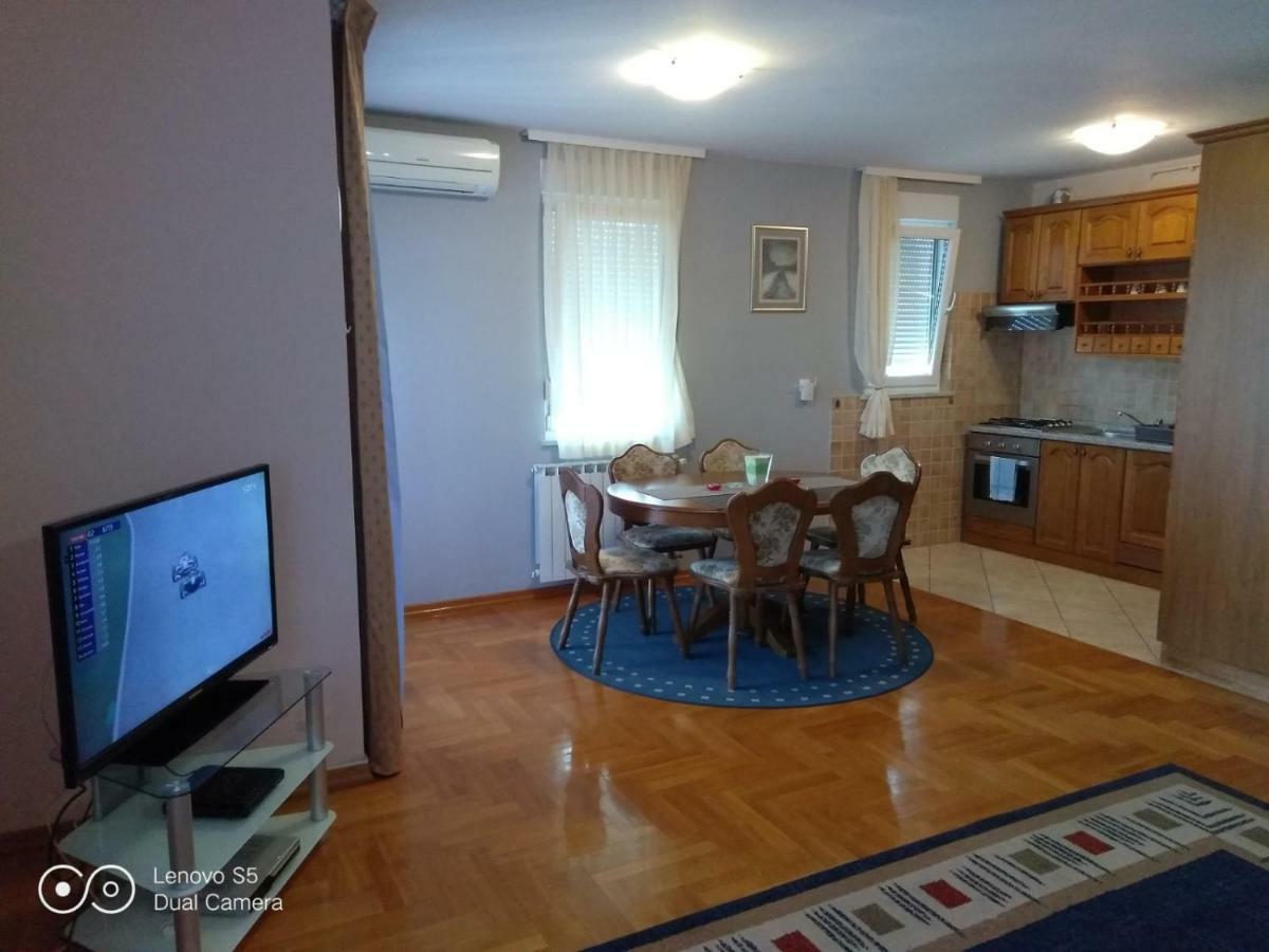Apartmani Almica 萨格勒布 外观 照片